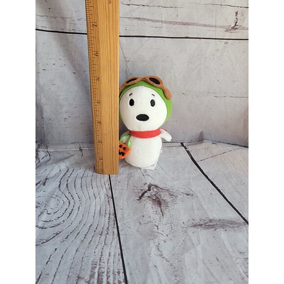 Flying Ace 2016 Hallmark Itty Bittys Peanuts Snoopy Halloween Plush - Picture 7 of 7